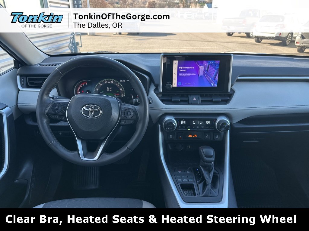 Used 2023 Toyota RAV4 XLE image 15