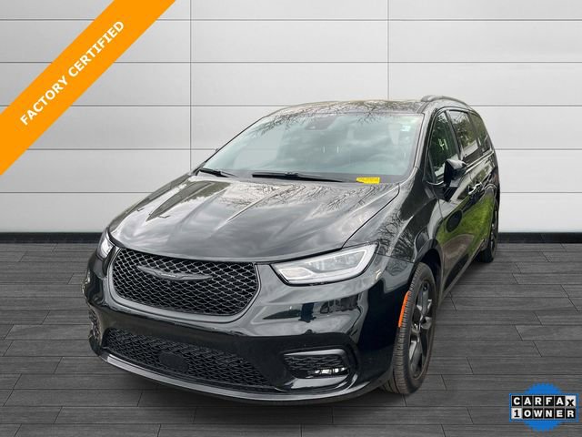 Used 2023 Chrysler Pacifica Limited w/ S Appearance Package AWD/4WD image 6