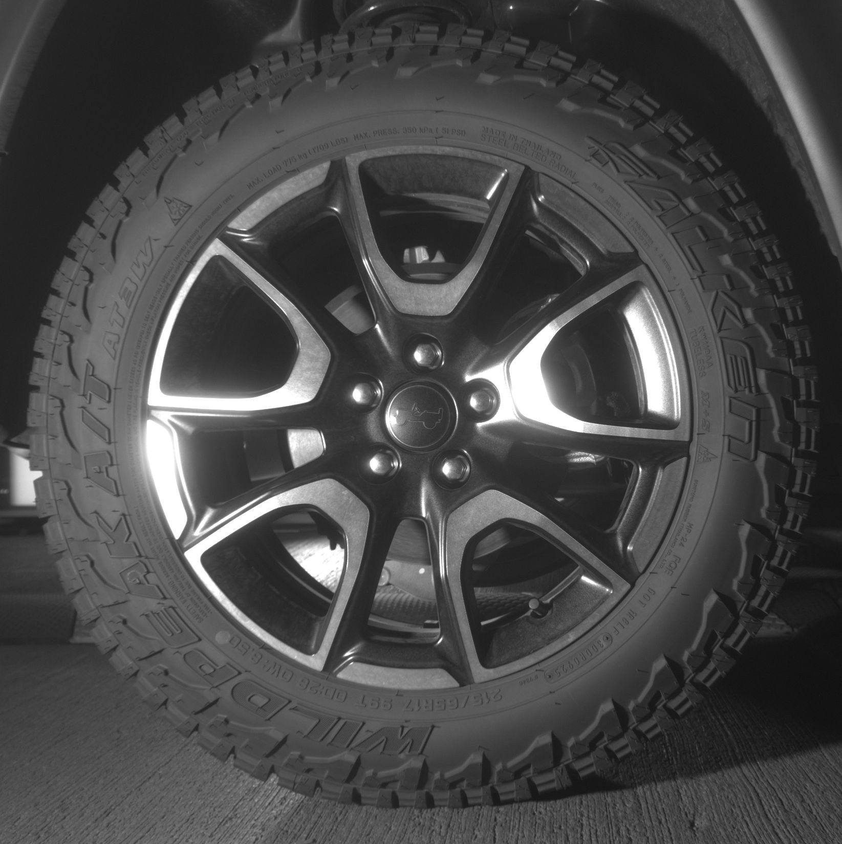 Used 2025 Jeep Compass Trailhawk image 15