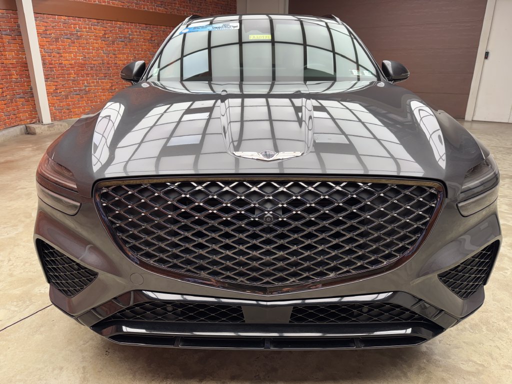 Used 2022 Genesis GV70 3.5T Sport w/ Sport Advanced Package AWD/4WD image 9