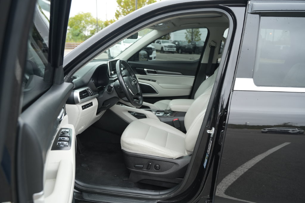 Used 2021 Kia Telluride S AWD/4WD image 14