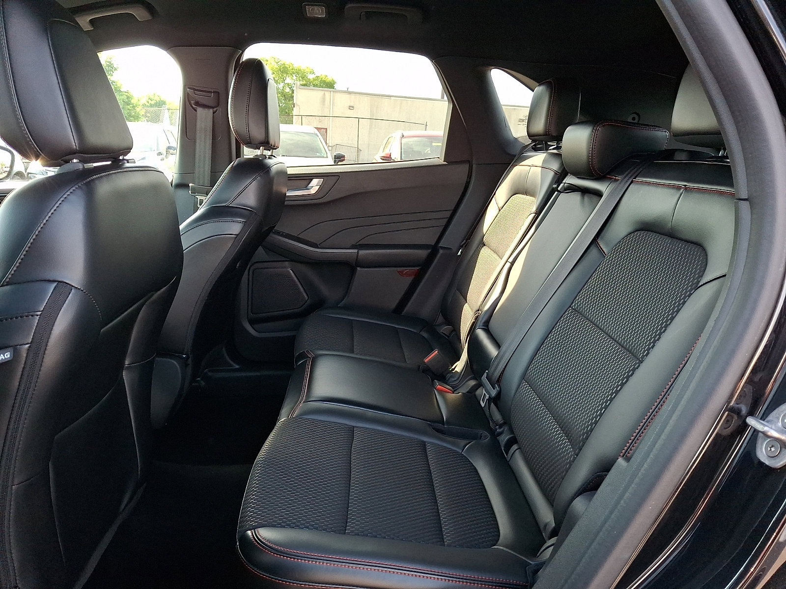 Used 2024 Ford Escape ST-Line AWD/4WD image 10