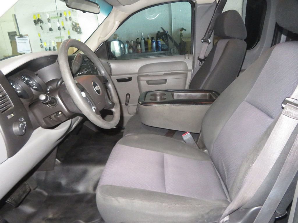 Used 2013 Chevrolet Silverado 1500 W/T image 17