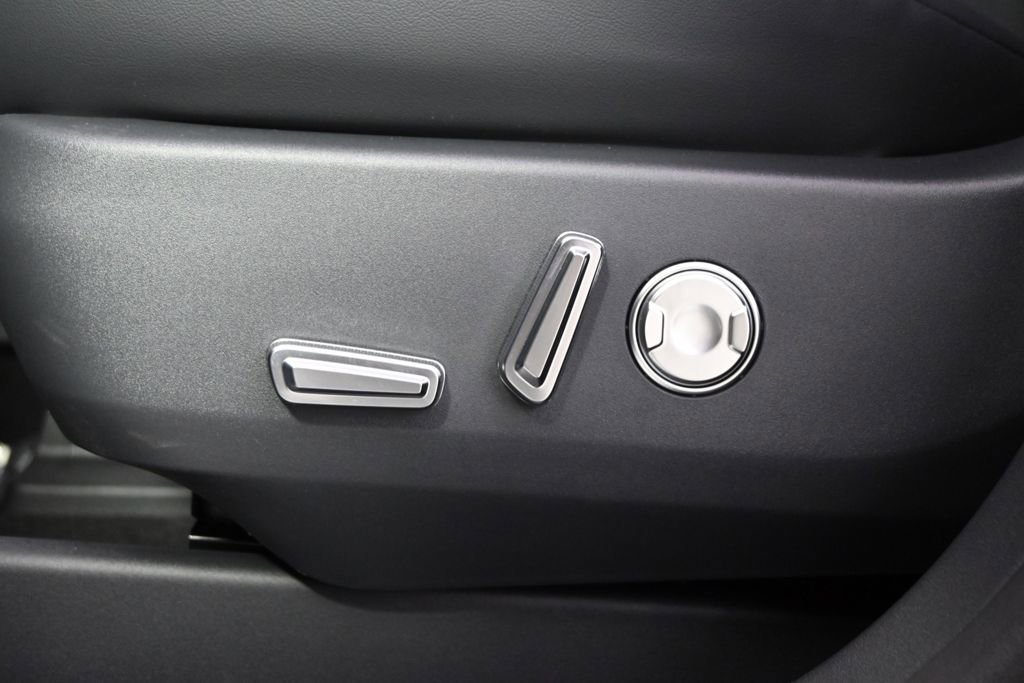 New 2026 Lincoln Nautilus Premier w/ Equipment Group 102A image 14