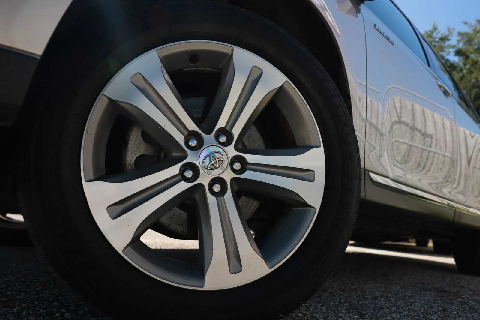 Used 2013 Toyota Highlander Limited AWD/4WD image 28