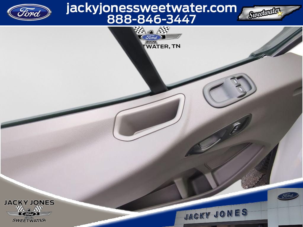 New 2026 Ford Transit 250 148 Medium Roof w/ Load Area Protection Package RWD image 12