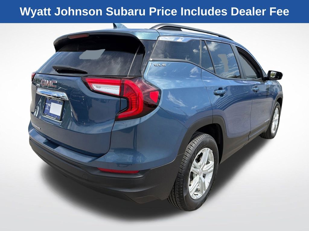 Used 2024 GMC Terrain SLE w/ Driver Convenience Package FWD image 8
