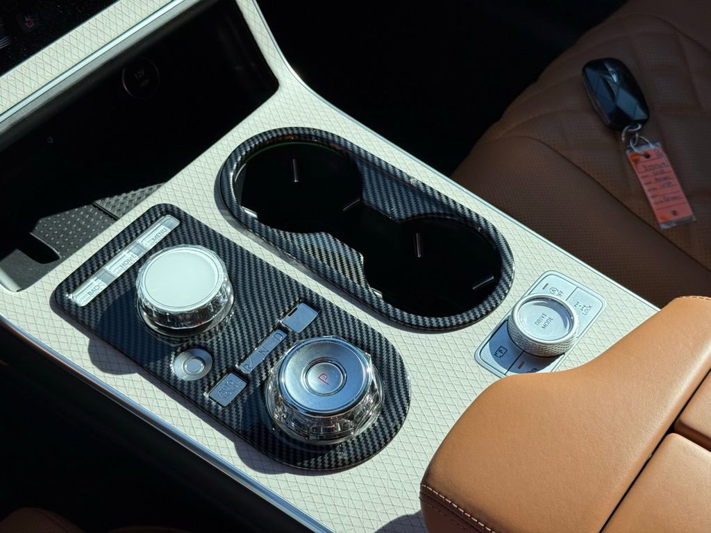 Used 2025 Genesis GV80 3.5T Prestige image 39