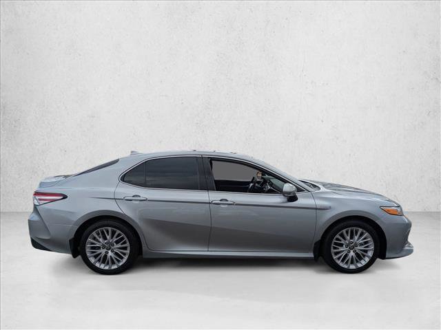 Used 2020 Toyota Camry XLE image 4