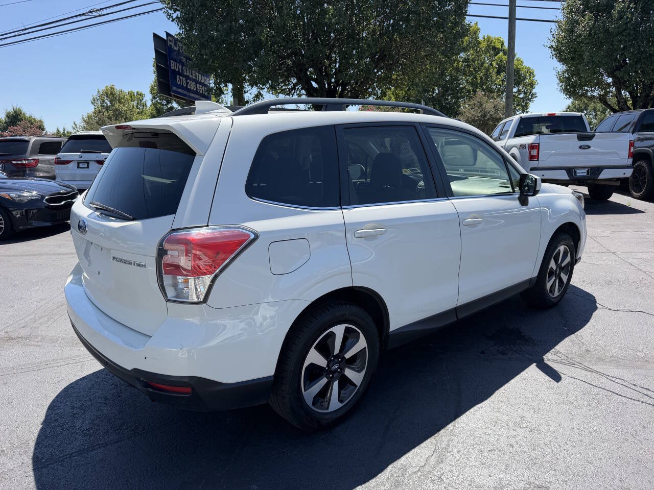 Used 2018 Subaru Forester 2.5i Limited AWD/4WD image 4