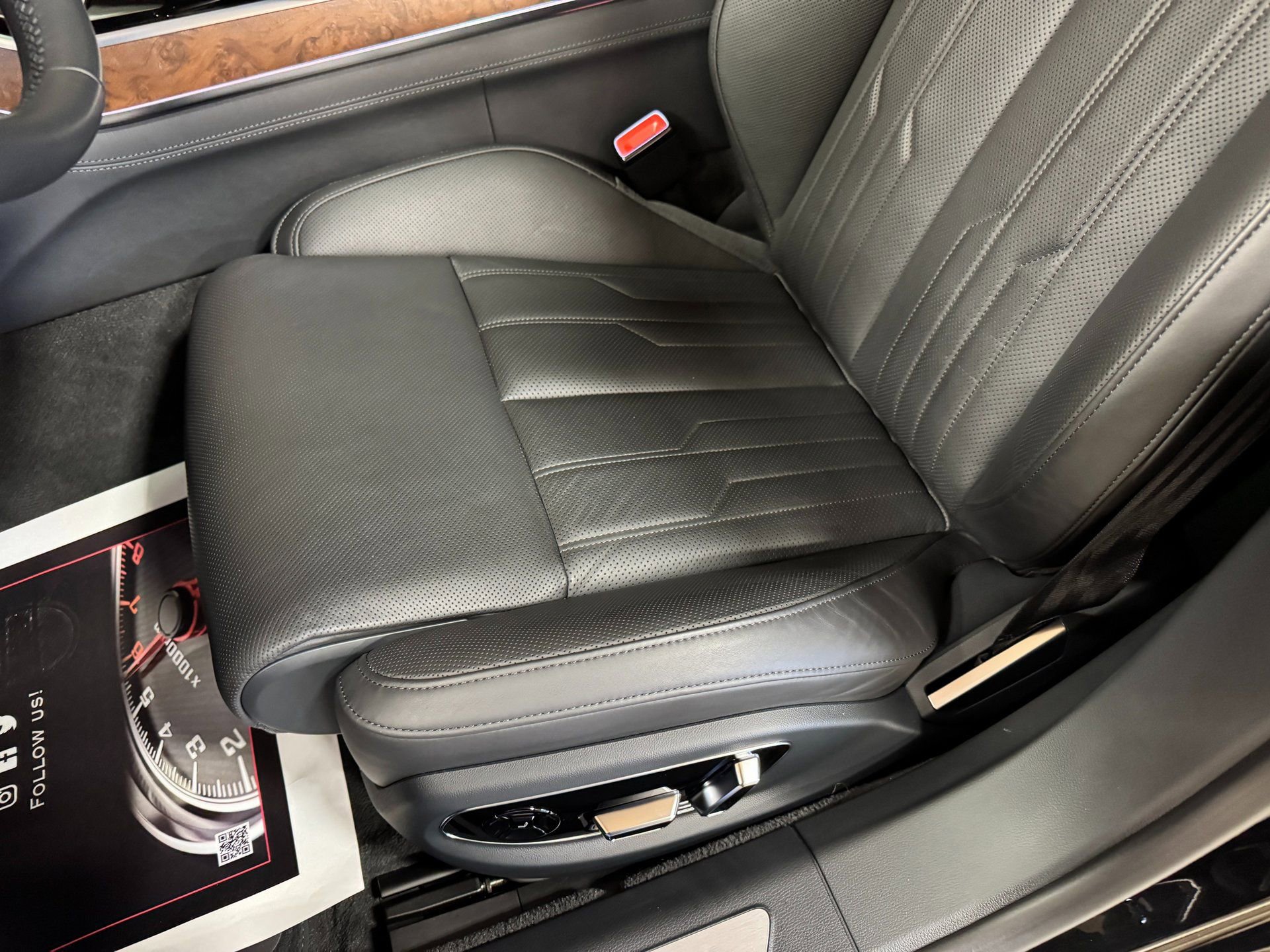 Used 2023 Audi A8 L 3.0T w/ Luxury Package image 18