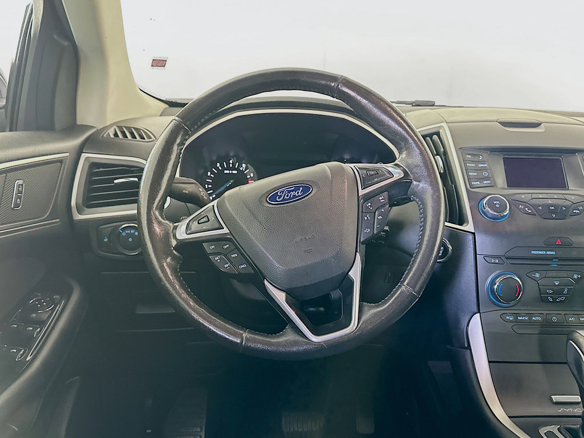 Used 2015 Ford Edge SEL w/ Cargo Accessory Package AWD/4WD image 17