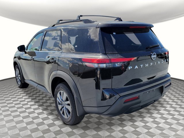 New 2025 Nissan Pathfinder SV image 3