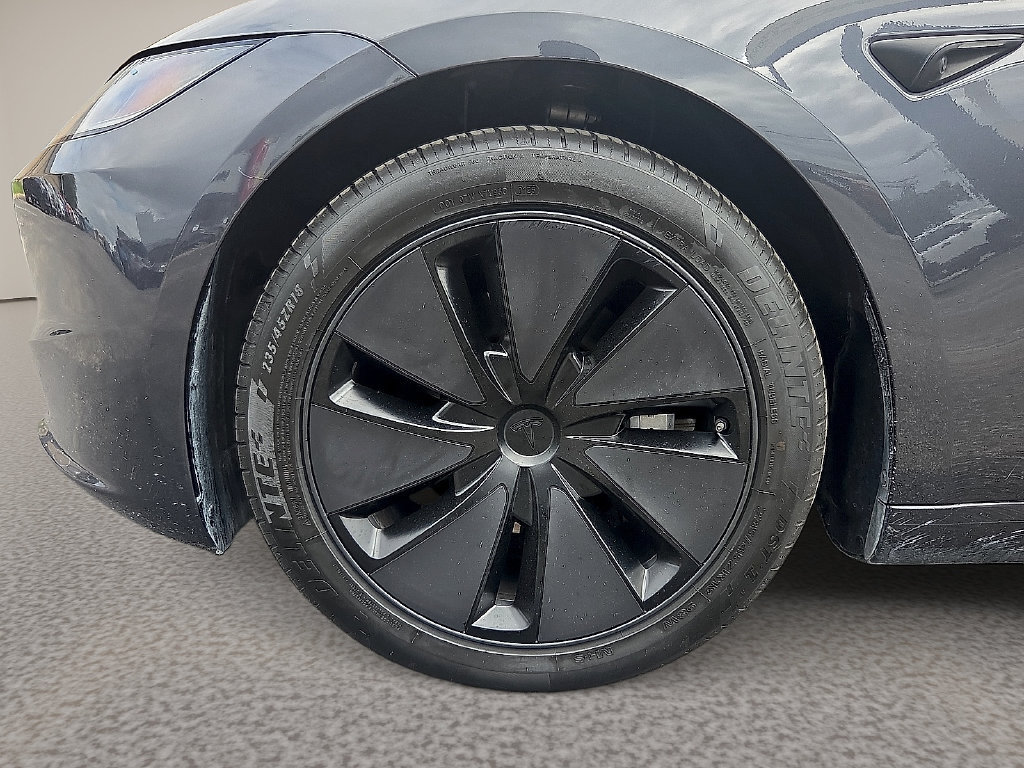 Used 2024 Tesla Model 3 Standard Range RWD image 8