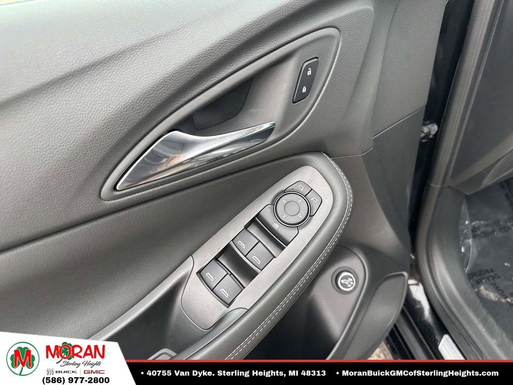 Used 2023 Buick Encore GX Select w/ Sport Touring Package FWD image 16
