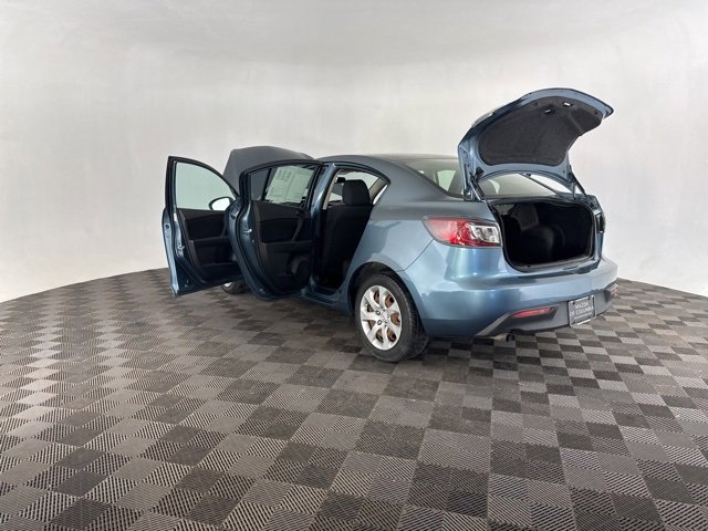 Used 2011 MAZDA MAZDA3 i Sport image 16