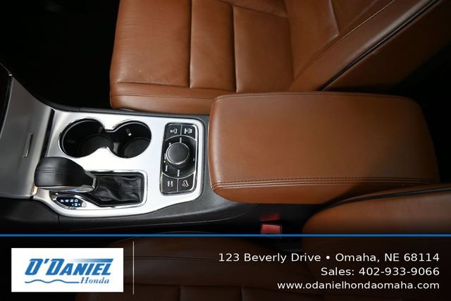 Used 2019 Jeep Grand Cherokee Summit AWD/4WD image 34
