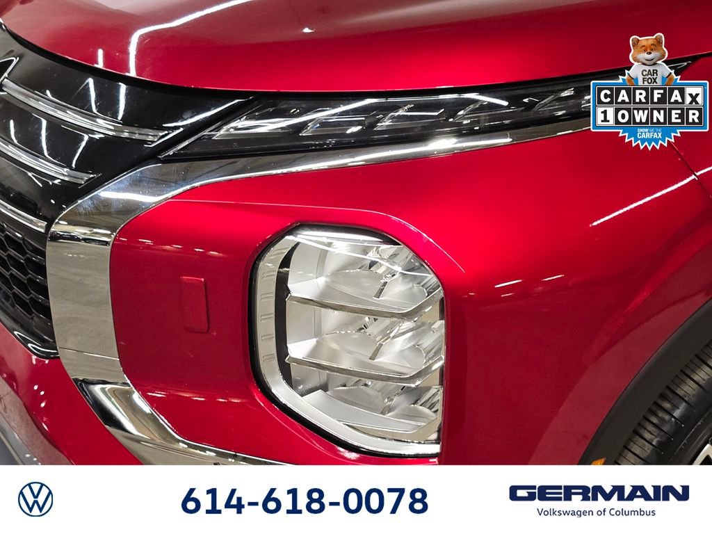 Used 2025 Mitsubishi Outlander SEL image 15