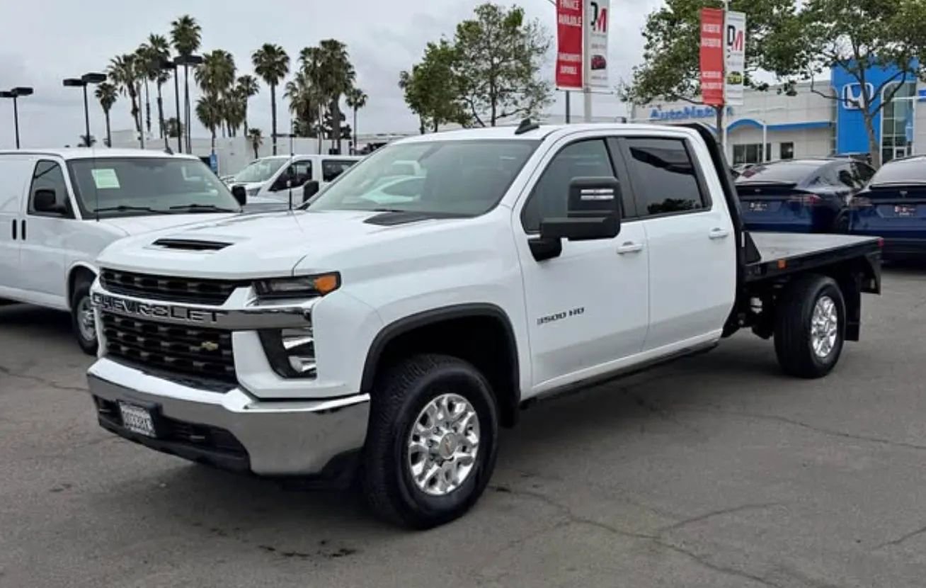 Used 2023 Chevrolet Silverado 3500 LT image 4