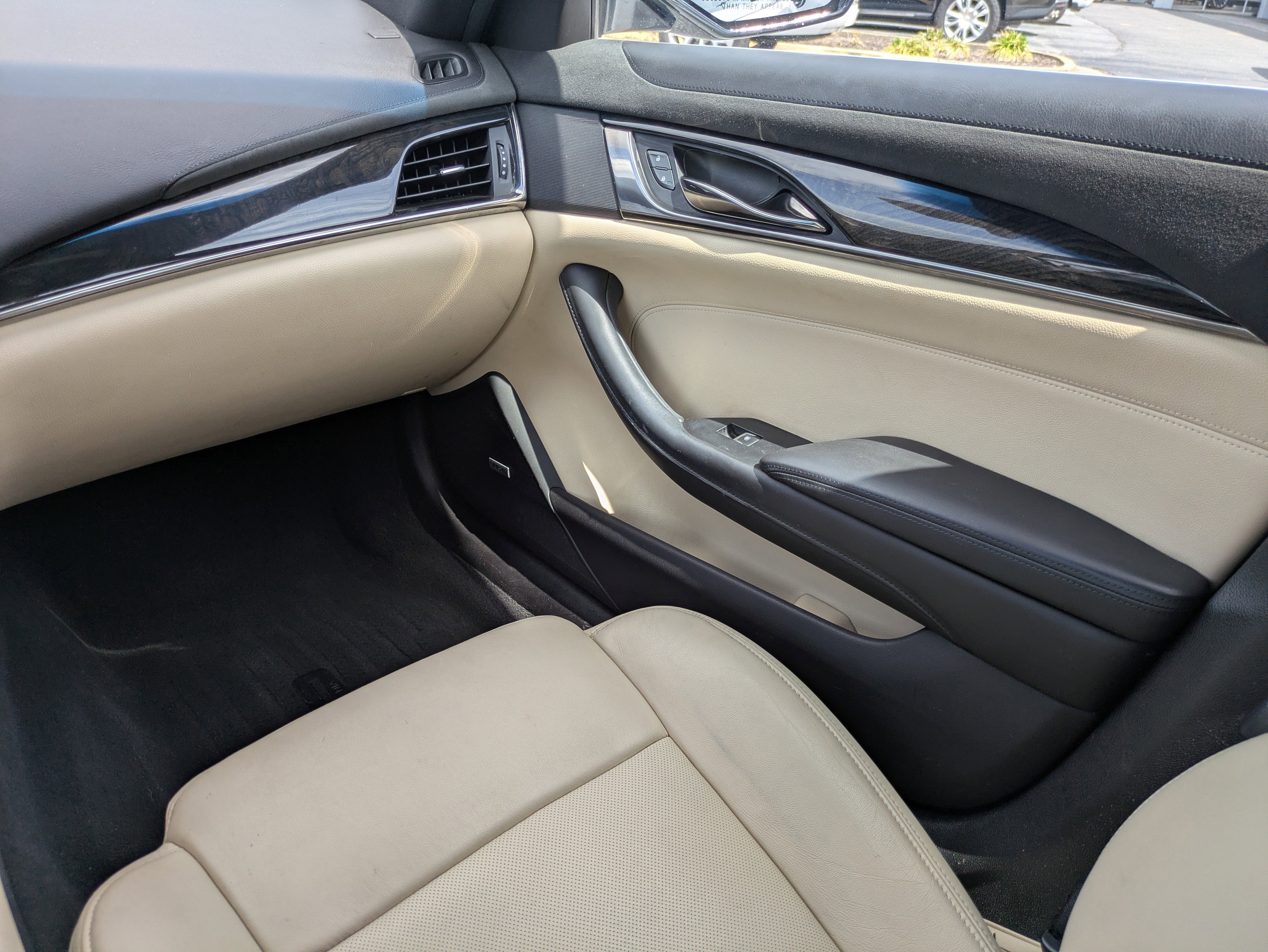 Used 2019 Cadillac CTS Luxury image 9