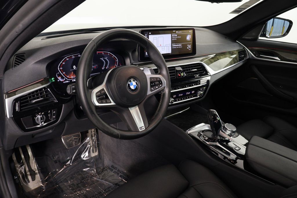 Used 2023 BMW 530i xDrive w/ M Sport Package AWD/4WD image 7