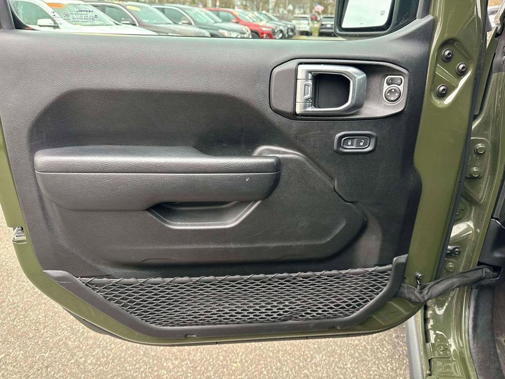 Used 2022 Jeep Wrangler Unlimited Sport AWD/4WD image 14