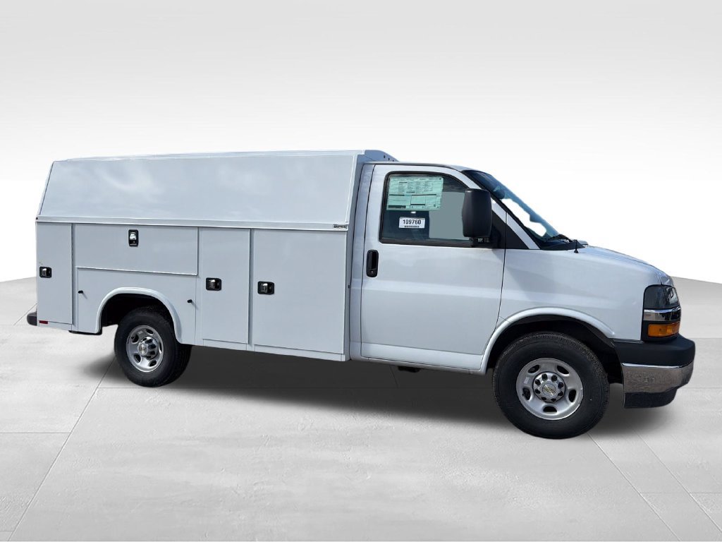 New 2026 Chevrolet Express 3500 w/ Power Convenience Package RWD image 7