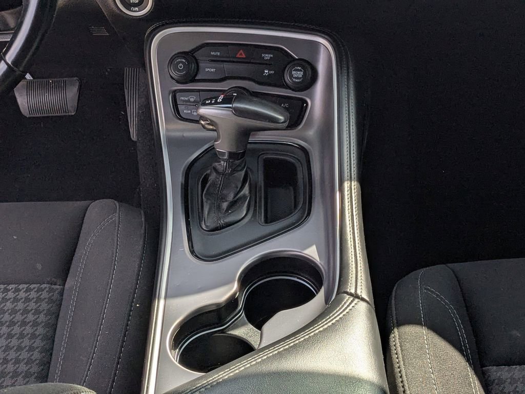 Used 2020 Dodge Challenger SXT image 18
