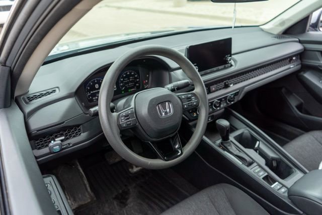 Used 2023 Honda Accord EX image 13