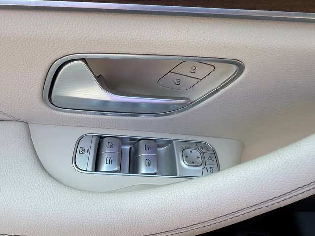 Used 2023 Mercedes-Benz GLE 350 4MATIC image 13