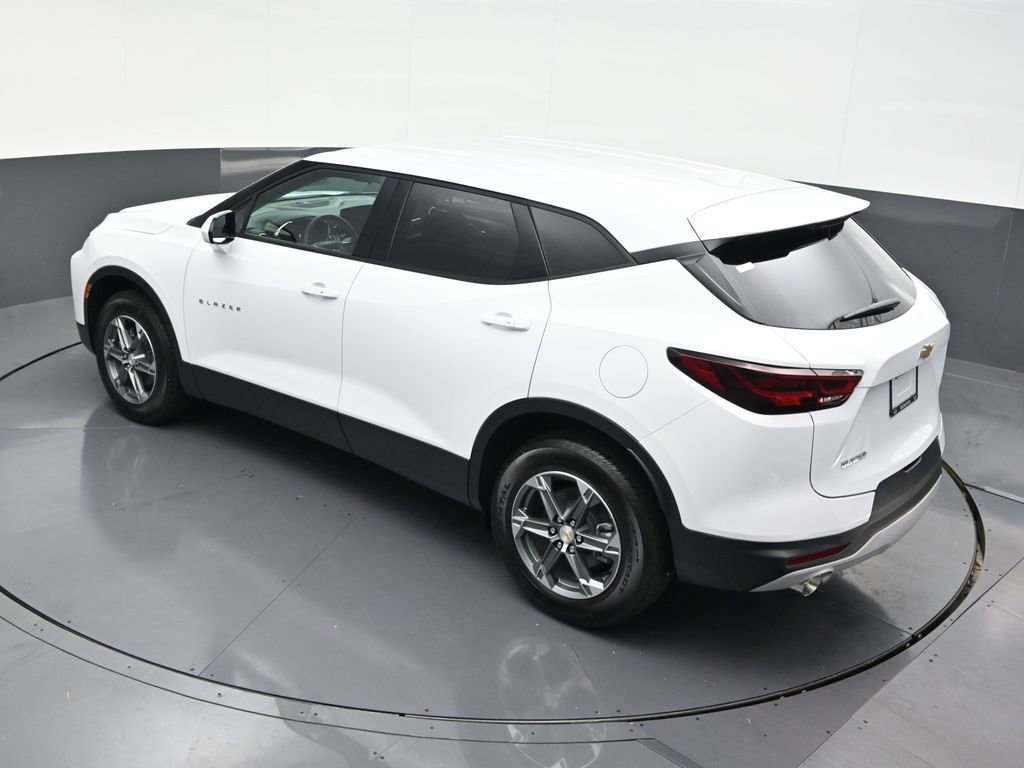Used 2025 Chevrolet Blazer LT image 18