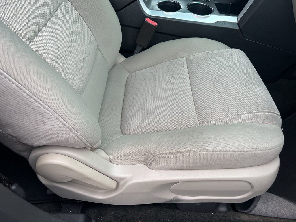 Used 2014 Ford Explorer FWD image 34