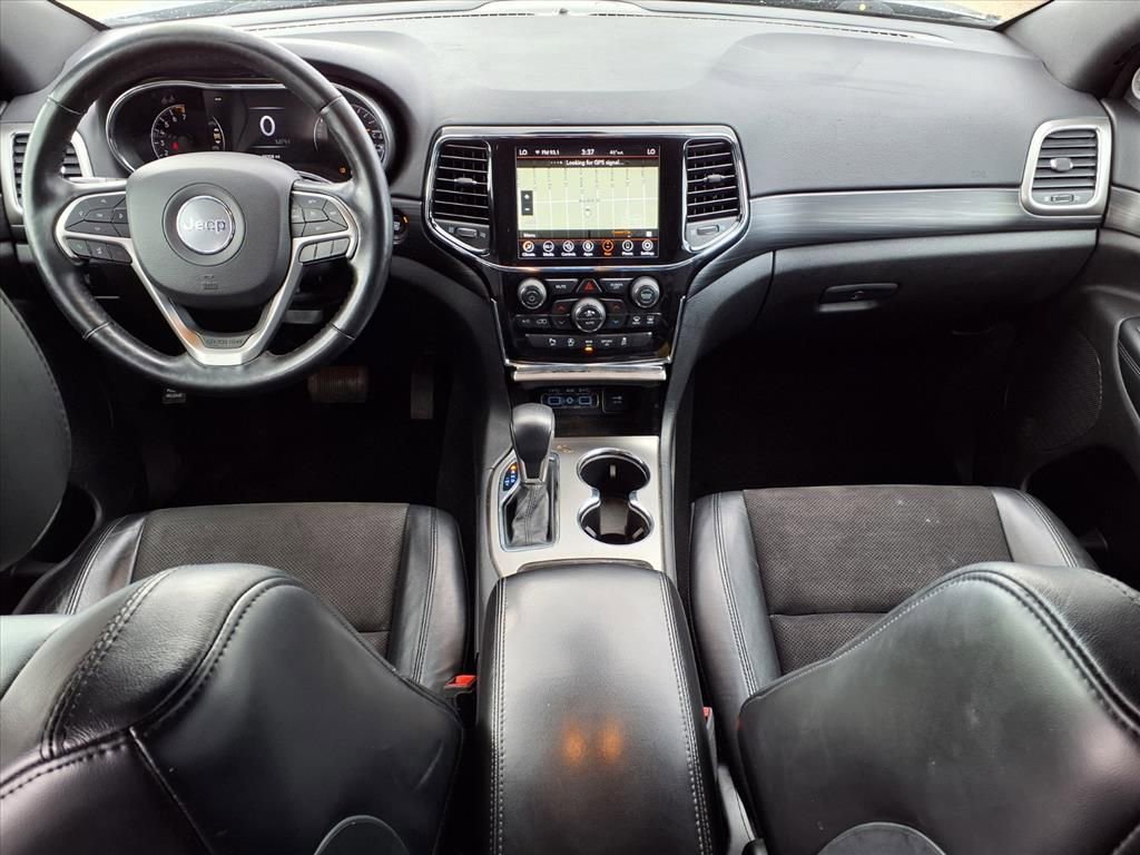 Used 2020 Jeep Grand Cherokee Altitude image 12