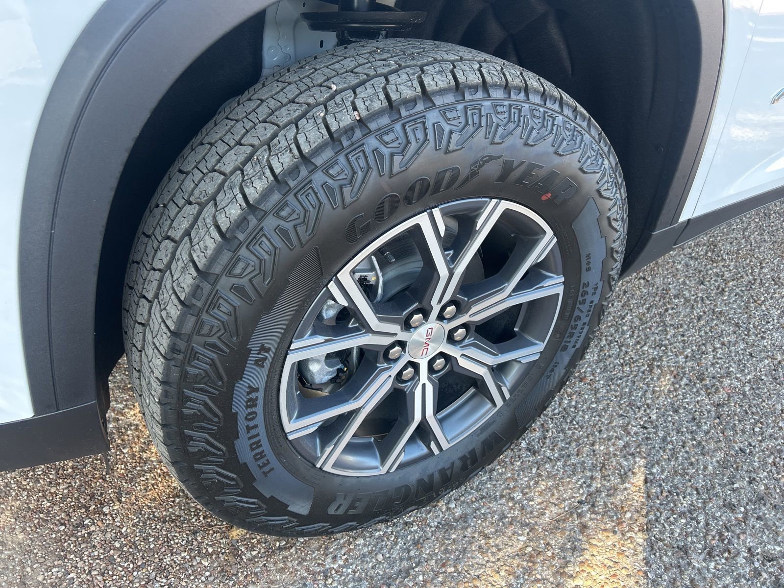 New 2026 GMC Acadia AT4 image 21