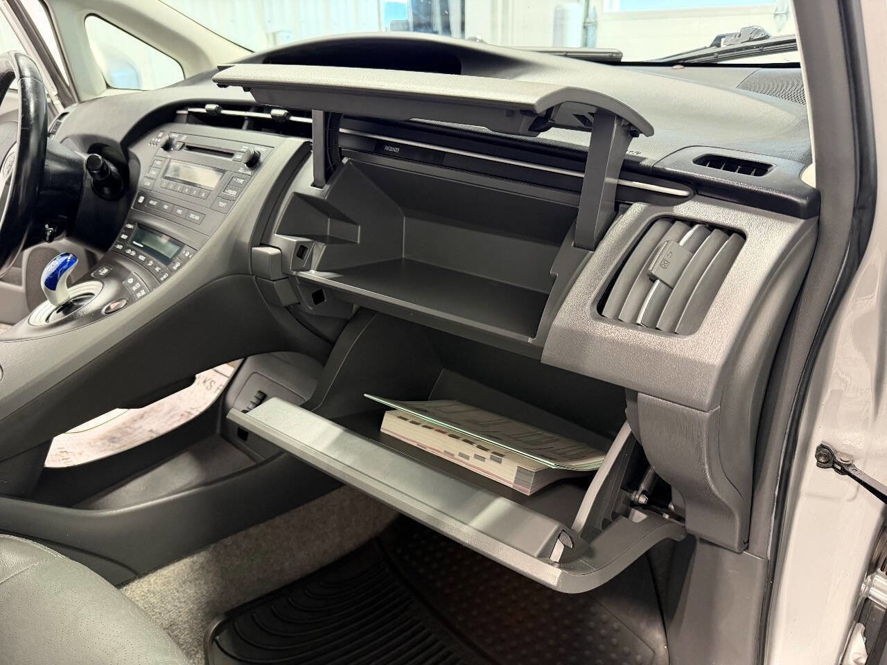 Used 2010 Toyota Prius Five image 18