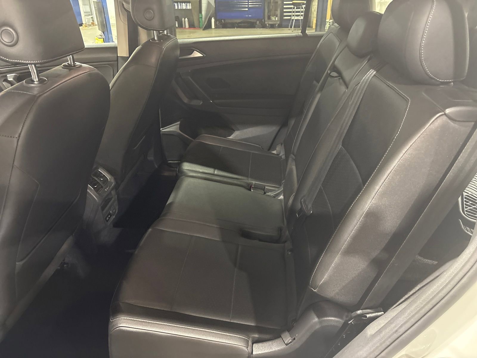Used 2018 Volkswagen Tiguan SE image 25