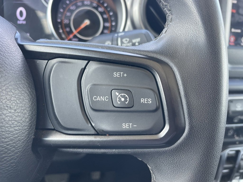 Used 2023 Jeep Gladiator Sport image 9