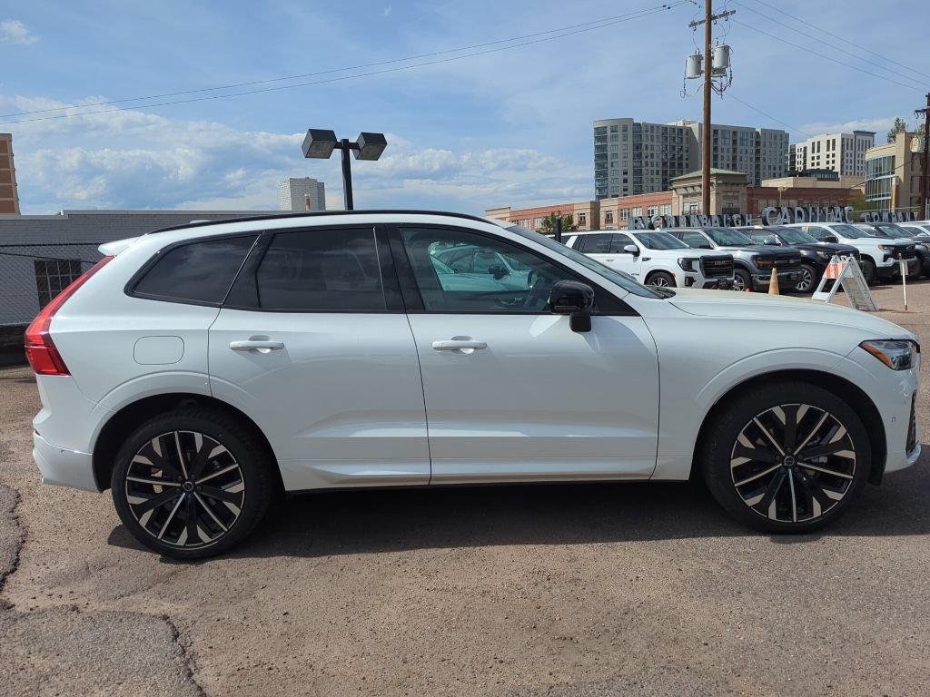 Used 2026 Volvo XC60 B5 Ultra AWD/4WD image 8