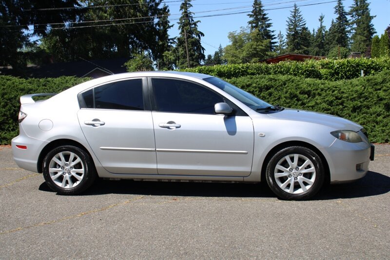 Used 2008 MAZDA MAZDA3 i Touring FWD image 11