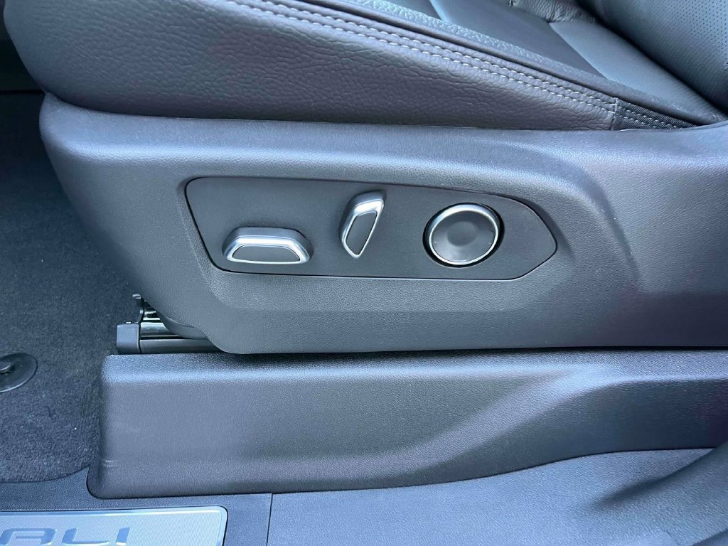 New 2026 GMC Sierra 1500 Denali AWD/4WD image 23