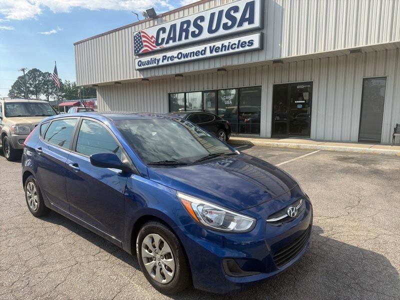 Used 2017 Hyundai Accent SE FWD image 1