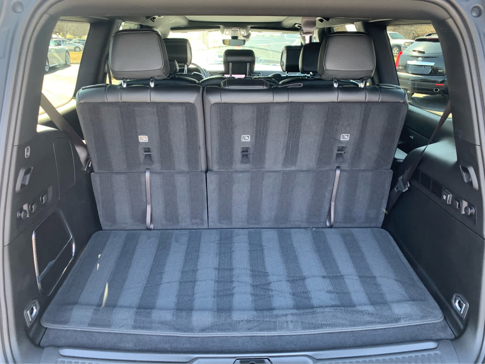 Used 2024 Jeep Wagoneer 4WD w/ Premium Group I image 6