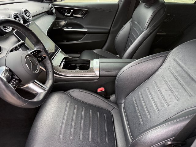 Used 2022 Mercedes-Benz C 300 Sedan image 11