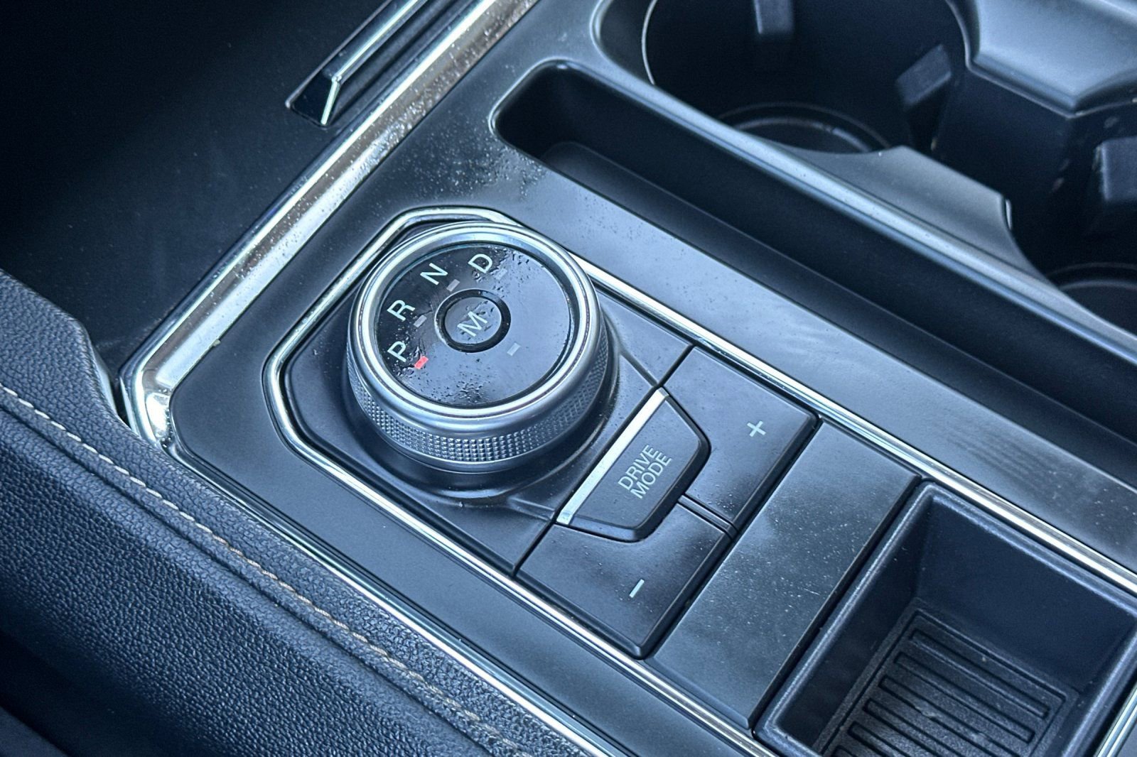 Used 2022 Ford Expedition XLT image 23