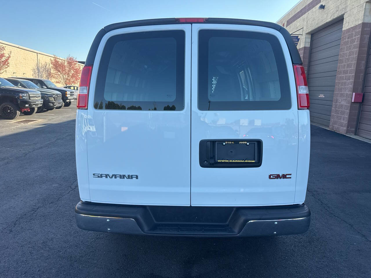 Used 2024 GMC Savana 2500 w/ Driver Convenience Package image 19