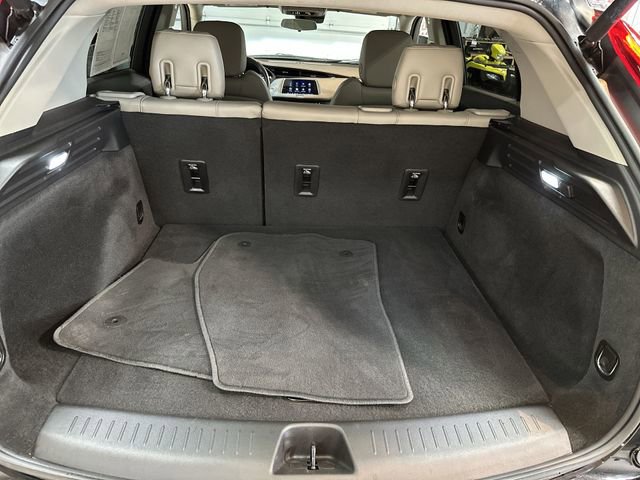 Used 2023 Cadillac XT4 Luxury w/ Cold Weather Package image 23