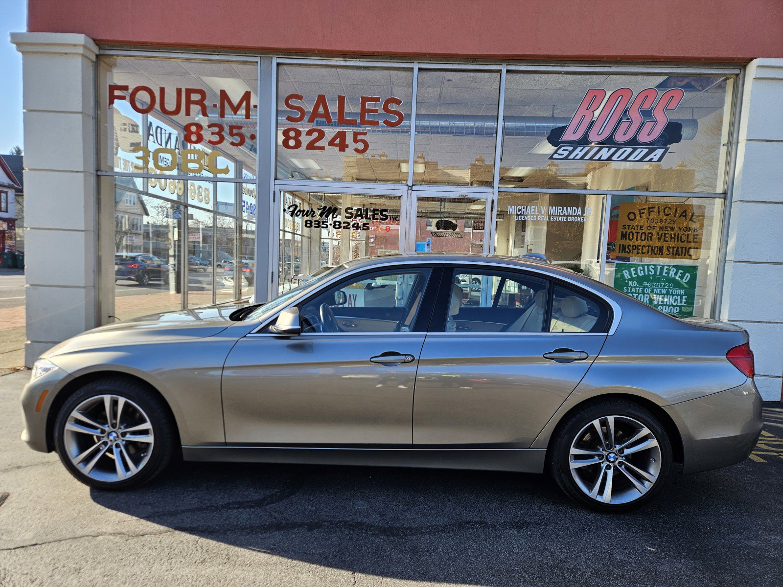 Used 2018 BMW 330i xDrive Sedan w/ Premium Package AWD/4WD image 7