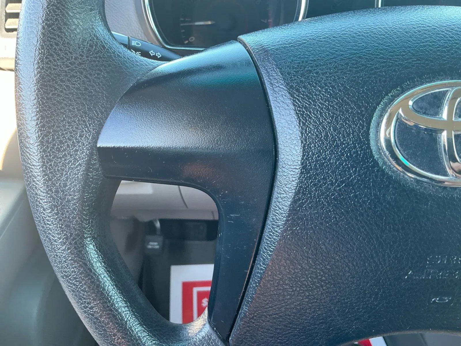 Used 2011 Toyota Highlander 4WD image 26