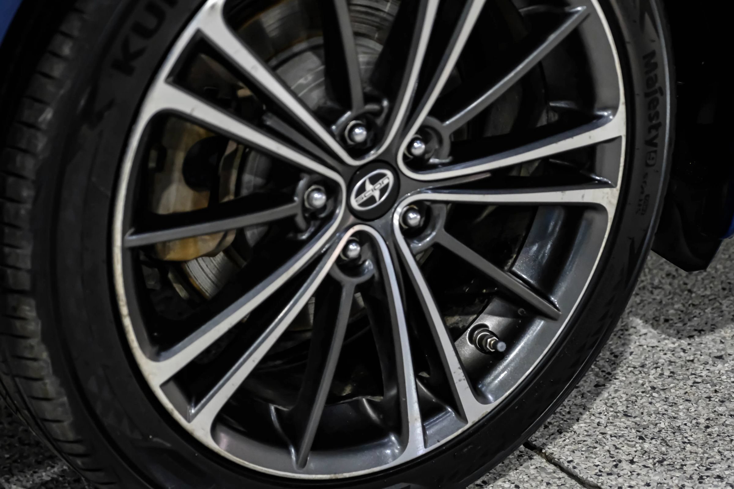 Used 2015 Scion FR-S RWD image 44