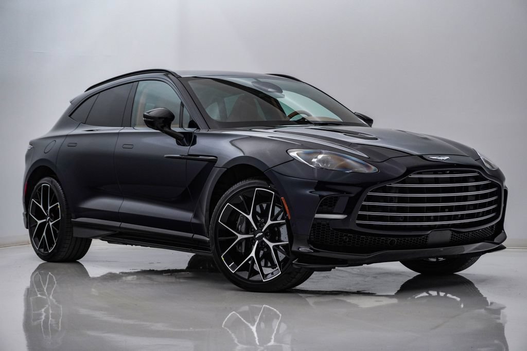 New 2026 Aston Martin DBX 707